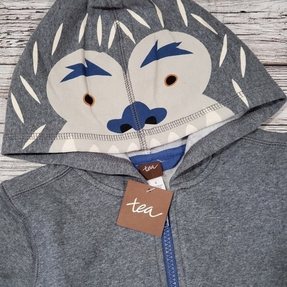 Tea Collection Yeti Zip Up Hoodie Size 4 NWT - Picture 2 of 8